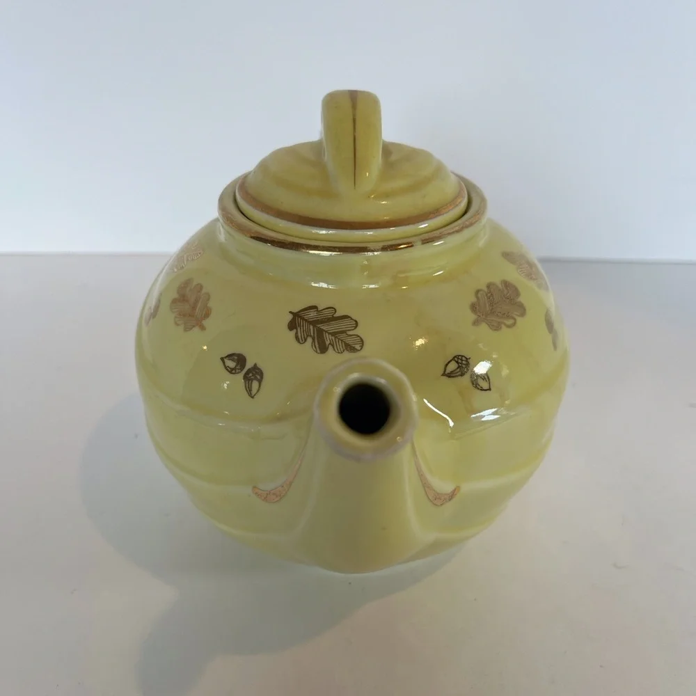 Vintage Hall USA Teapot with Hook Lid - Picture 4 of 11